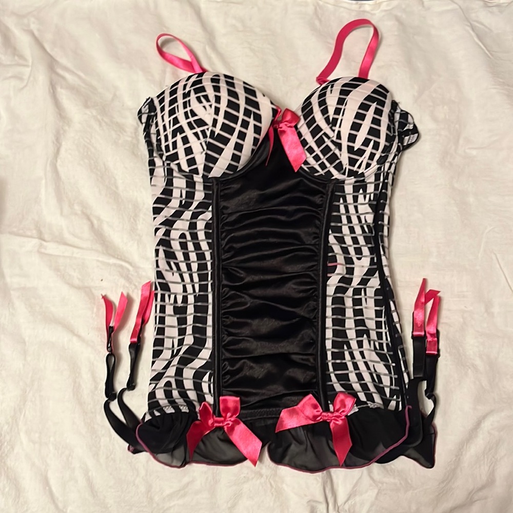 Seven til midnight bustier size small